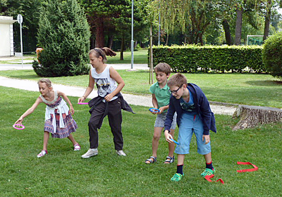 Im Gr&uuml;nen bei Spiel und Spass