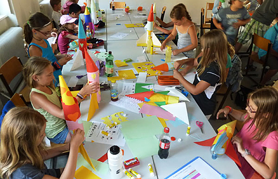 Englisch Lernen durch Projektarbeit Newtons Law